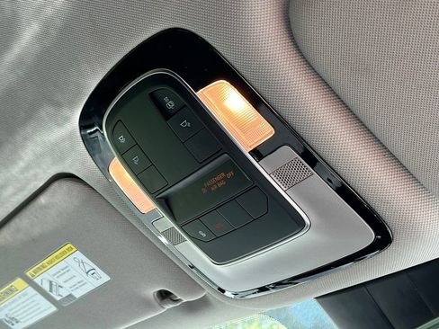 Used 2021 Hyundai Santa Fe SEL AWD/4WD image 28