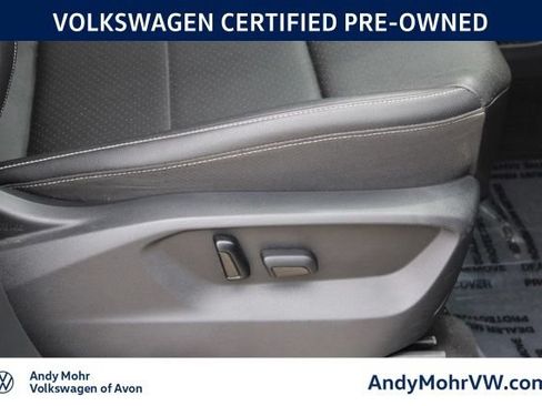 Used 2023 Volkswagen Atlas SEL R-Line AWD/4WD image 23
