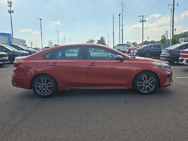 Used 2023 Kia Forte GT-Line w/ GT-Line Premium Package FWD image 7