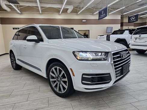 Used 2018 Audi Q7 3.0T Prestige w/ Prestige Package image 4