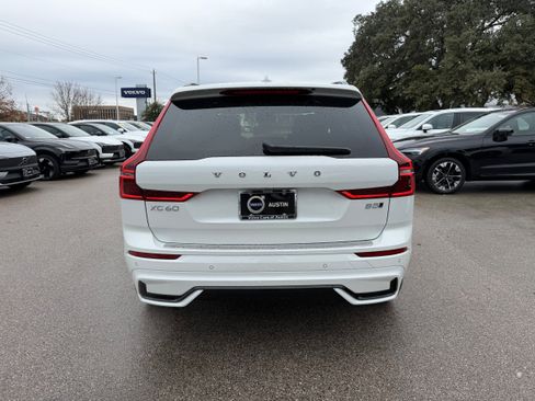 Used 2026 Volvo XC60 B5 Plus w/ Protection Package Premier AWD/4WD image 5