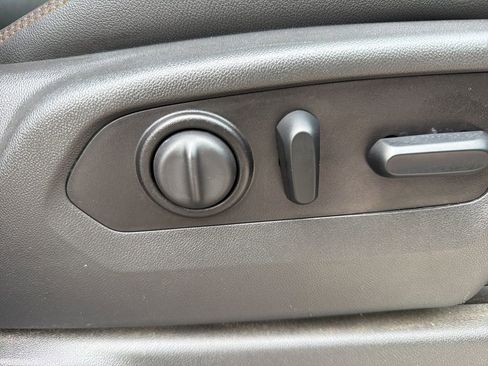 Used 2021 GMC Sierra 1500 AT4 w/ AT4 Premium Package image 32