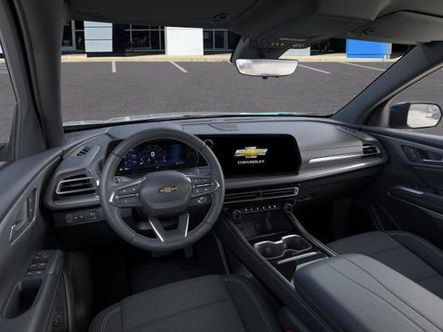 New 2026 Chevrolet Traverse LT w/ Driver Confidence Package image 15