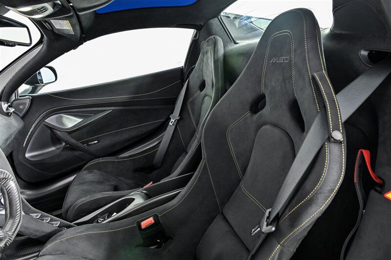 Used 2022 McLaren 765LT RWD image 30