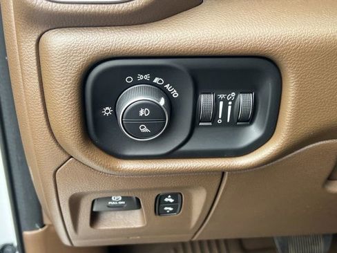 Certified 2022 RAM 1500 Laramie image 35