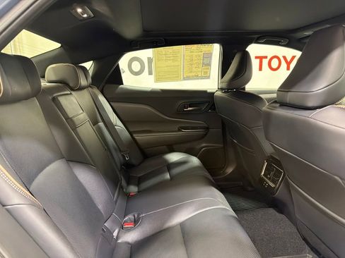 Used 2025 Toyota Crown AWD/4WD image 15