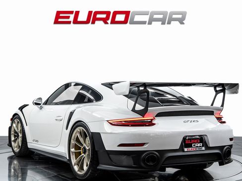 Used 2019 Porsche 911 GT2 RS image 3