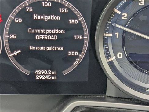 Used 2021 Porsche 911 Carrera RWD image 11