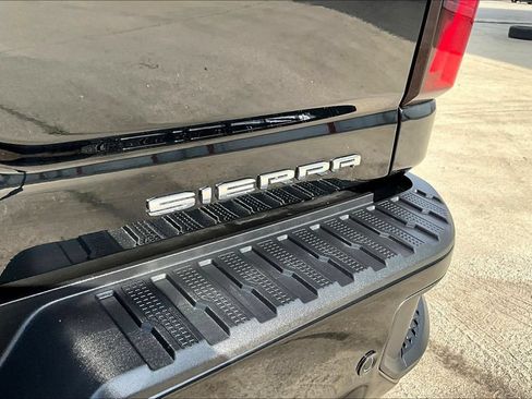 Used 2024 GMC Sierra 2500 Denali w/ Denali Reserve Package AWD/4WD image 27