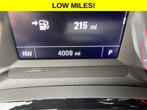 Used 2024 Chevrolet Trax RS w/ Driver Confidence Package FWD image 6
