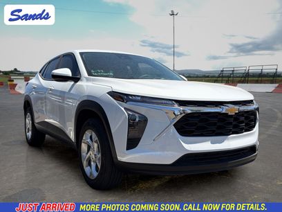 Used 2024 Chevrolet Trax LS w/ LS Convenience Package