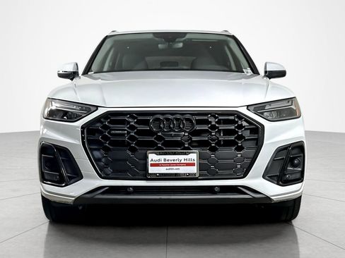 Used 2023 Audi Q5 e Premium Plus w/ Premium Plus Package image 8
