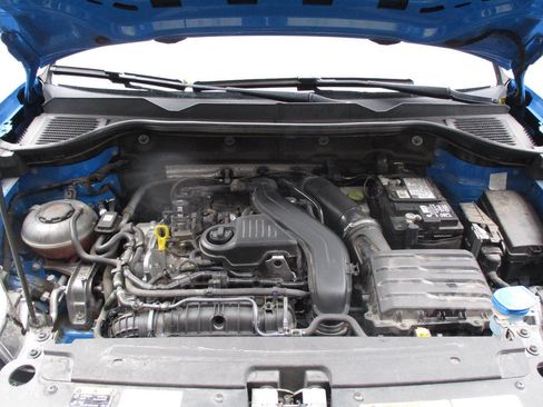 Used 2022 Volkswagen Taos SEL image 38