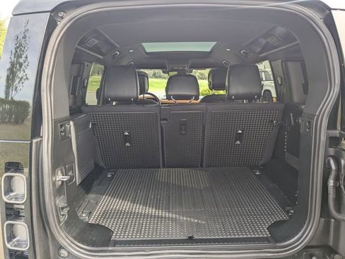 Certified 2020 Land Rover Defender 110 X AWD/4WD image 11