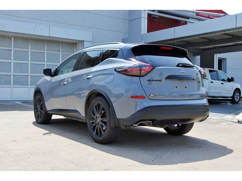 Used 2024 Nissan Murano SV w/ SV Midnight Edition Package FWD image 3