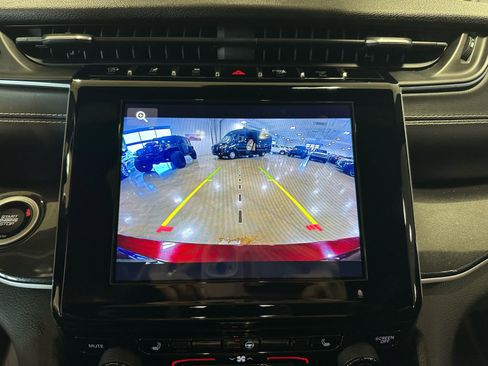 Used 2021 Jeep Grand Cherokee L Laredo image 29