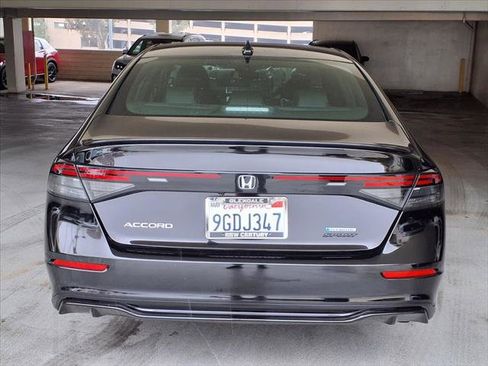 Used 2023 Honda Accord Sport image 5