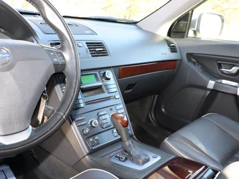 Used 2013 Volvo XC90 3.2 image 9