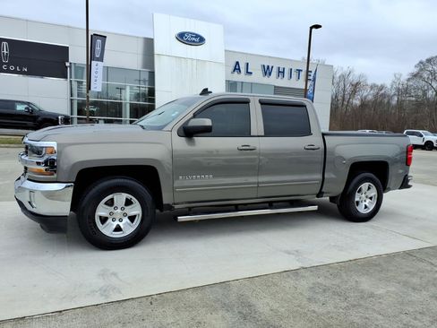 Used 2017 Chevrolet Silverado 1500 LT w/ All Star Edition image 2