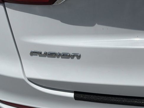 Used 2020 Ford Fusion S FWD image 9