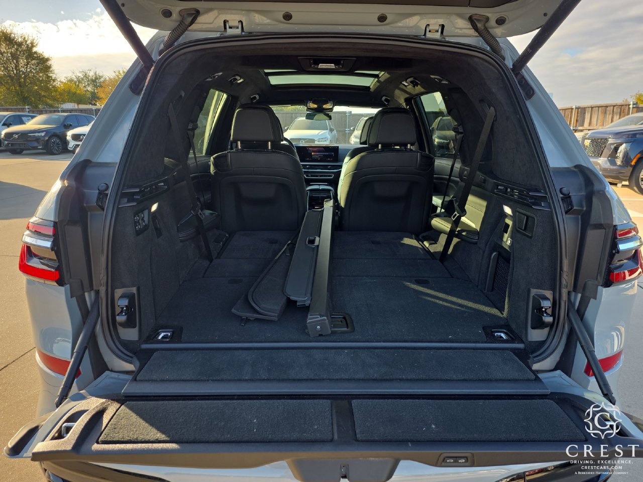 Used 2023 BMW X7 xDrive40i w/ M Sport Package AWD/4WD image 29