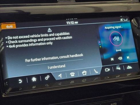 Used 2017 Land Rover Discovery HSE Luxury AWD/4WD image 12