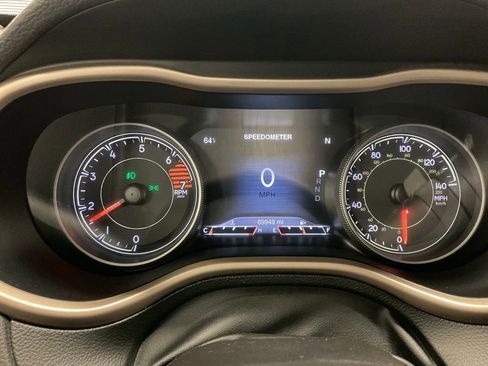 Used 2016 Jeep Cherokee Limited FWD image 13