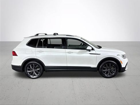 Certified 2023 Volkswagen Tiguan SE AWD/4WD image 6