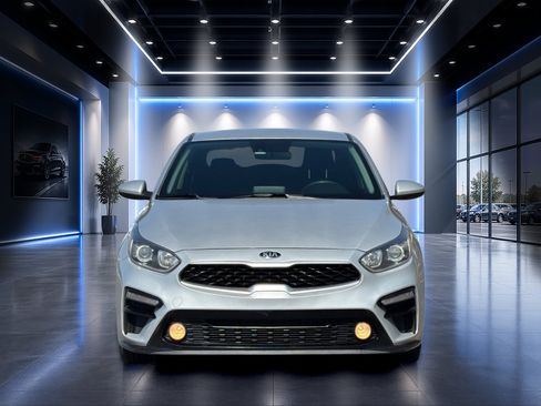 Used 2020 Kia Forte LXS FWD image 9