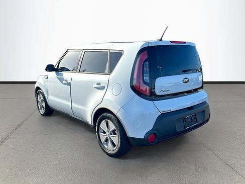 Used 2016 Kia Soul FWD image 22