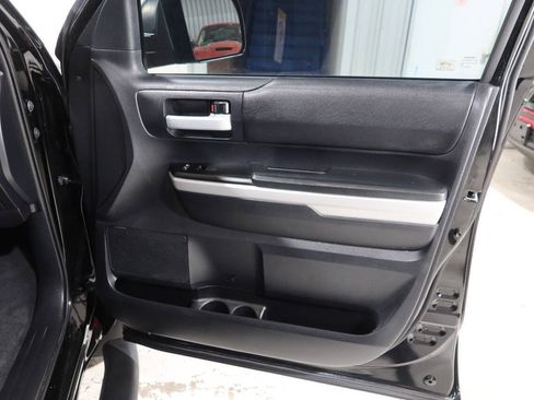 Used 2019 Toyota Tundra SR5 w/ SR5 Upgrade Package RWD image 29