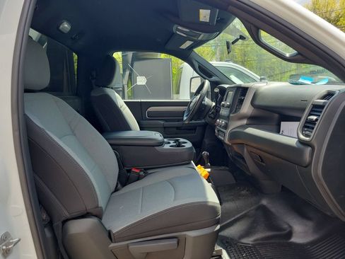 New 2024 RAM 5500 Tradesman AWD/4WD image 8
