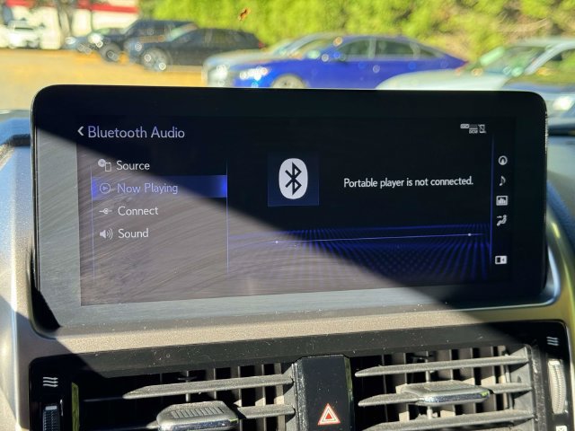 Used 2022 Lexus GX 460 Luxury w/ Sport Design Package AWD/4WD image 26