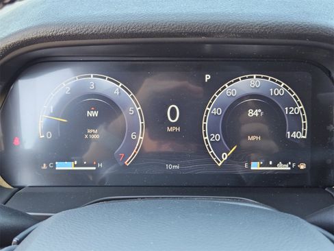 New 2025 Jeep Grand Cherokee Altitude image 16