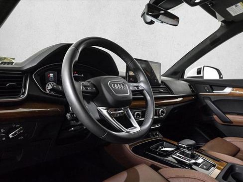 Used 2023 Audi Q5 2.0T Premium Plus w/ Premium Plus Package AWD/4WD image 10