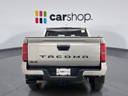 Used 2025 Toyota Tacoma TRD Off-Road AWD/4WD image 4