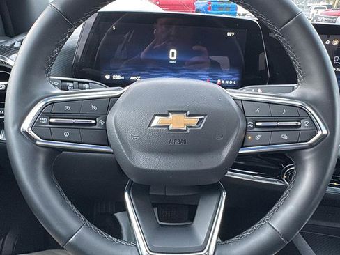 Used 2025 Chevrolet Equinox LT image 15