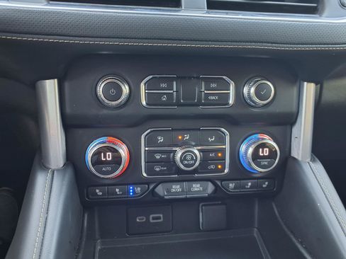 Used 2021 GMC Yukon SLT w/ SLT Luxury Plus Package AWD/4WD image 24