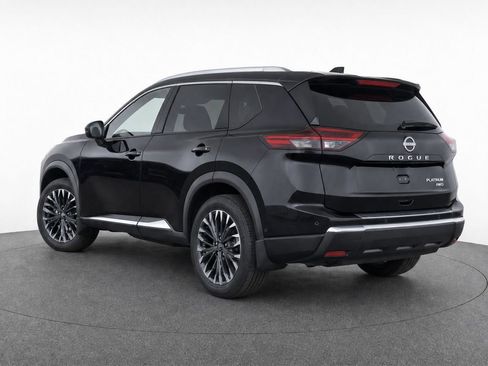 Used 2024 Nissan Rogue Platinum AWD/4WD image 3