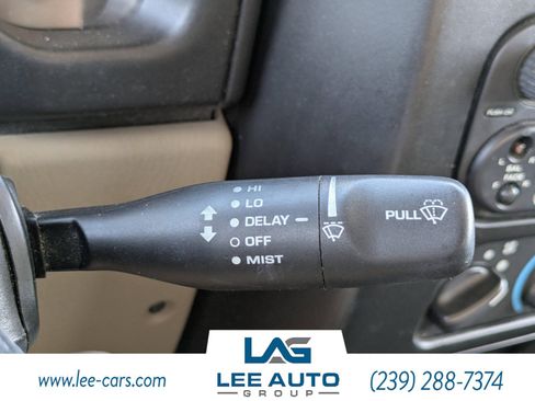 Used 2004 Jeep Wrangler Sahara w/ Dual Top Group AWD/4WD image 23