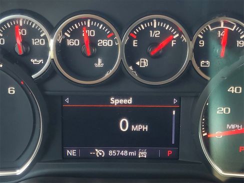 Used 2022 Chevrolet Silverado 1500 LT image 17