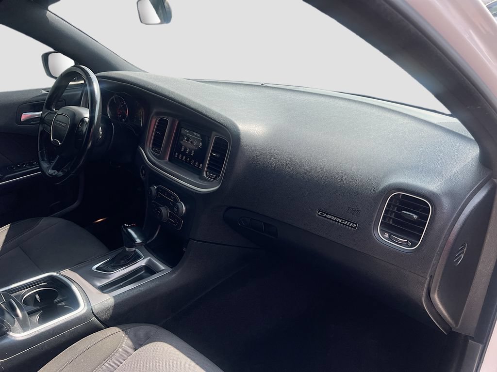 Used 2022 Dodge Charger SXT RWD image 27