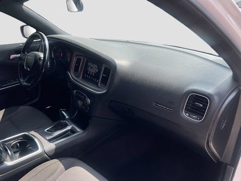 Used 2022 Dodge Charger SXT RWD image 27