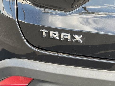 Used 2025 Chevrolet Trax LT w/ LT Convenience Package image 36