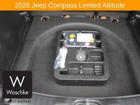 Used 2026 Jeep Compass Limited AWD/4WD image 17