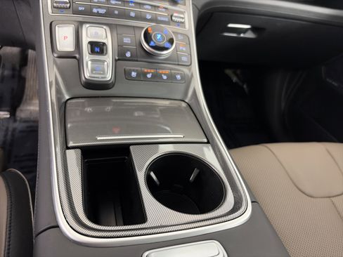 Used 2023 Hyundai Santa Fe Limited AWD/4WD image 26