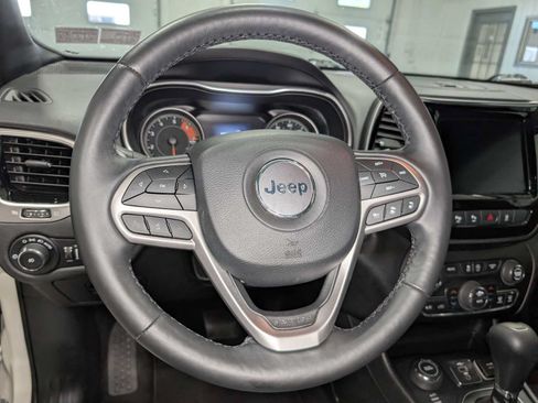 Used 2019 Jeep Cherokee High Altitude AWD/4WD image 37