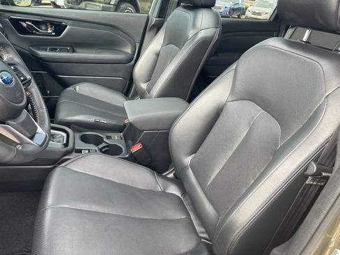 Used 2025 Subaru Forester Limited AWD/4WD image 11