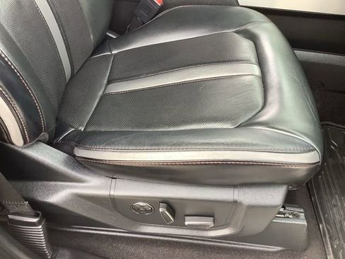 Used 2019 Ford F150 Platinum w/ Equipment Group 701A Luxury image 13