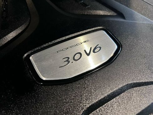 Used 2021 Porsche Cayenne AWD/4WD image 44